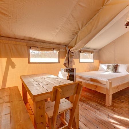 12 Fires Luxury Glamping With Heating #1 Hotel Johnson City Buitenkant foto