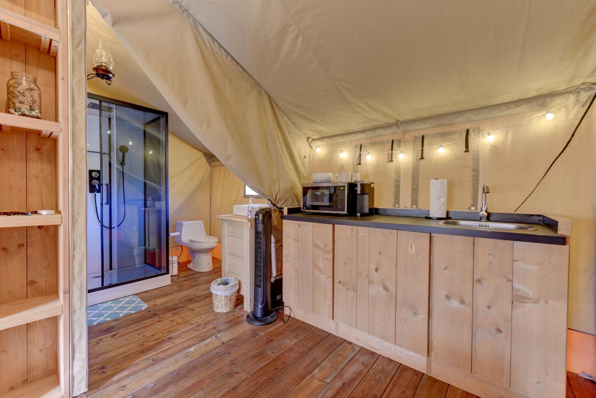 12 Fires Luxury Glamping With Heating #1 Hotel Johnson City Buitenkant foto
