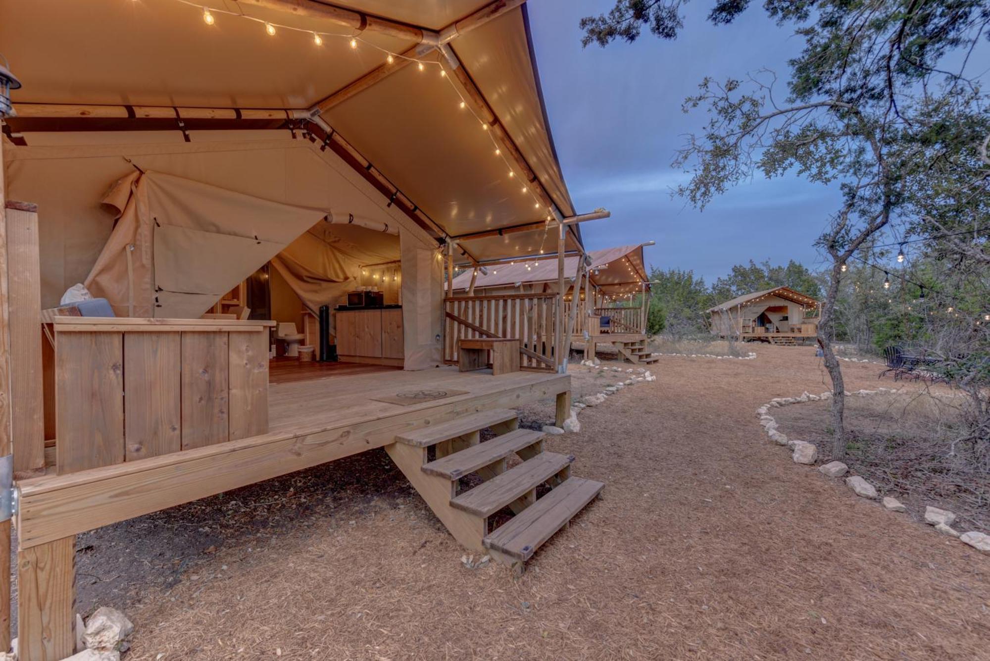 12 Fires Luxury Glamping With Heating #1 Hotel Johnson City Buitenkant foto